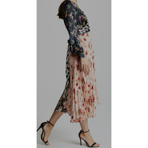 Delfi Collective - Camille Tie Dress - Picture 4 of 8